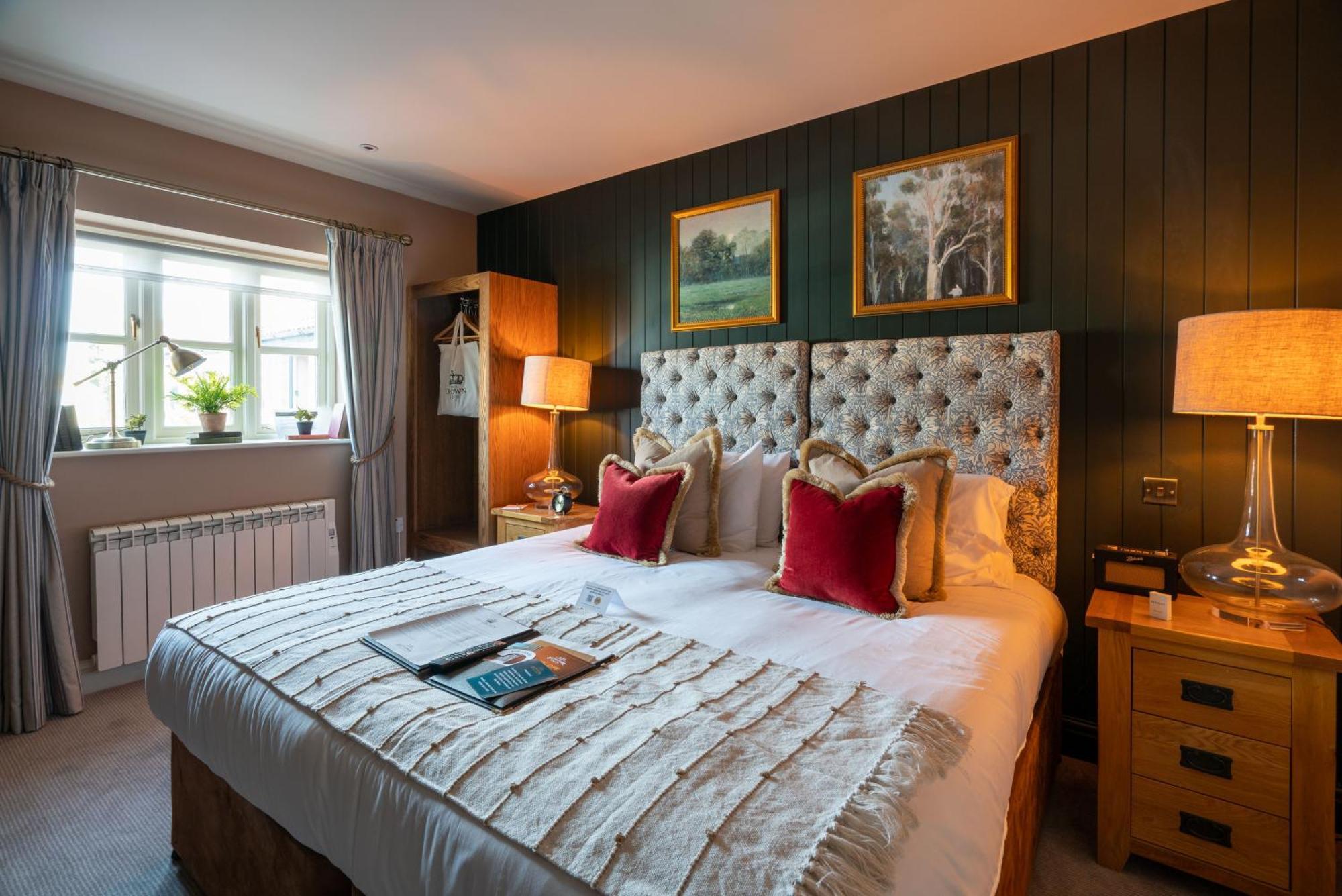 Crown Inn At Tolldown Chipping Sodbury Eksteriør bilde