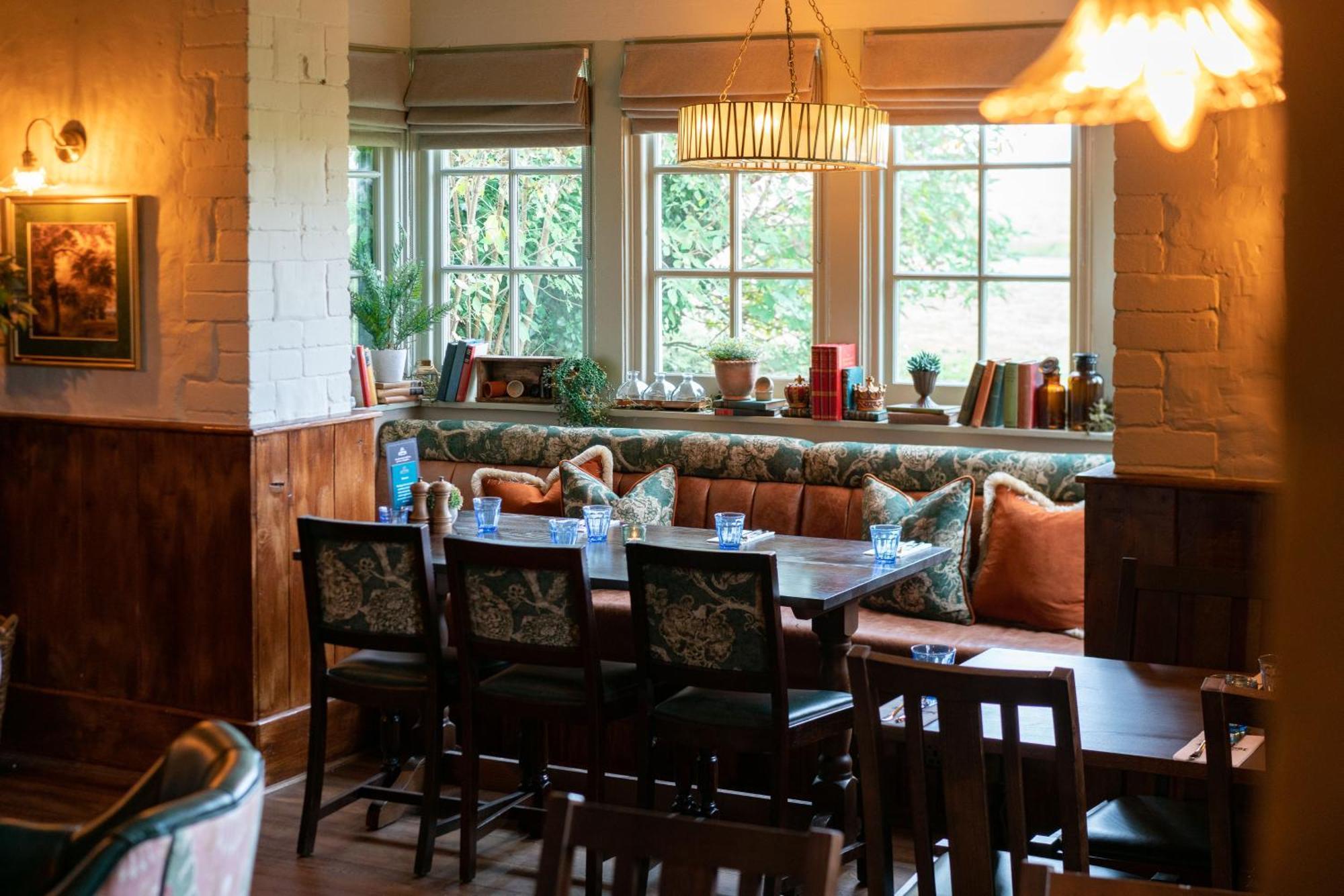Crown Inn At Tolldown Chipping Sodbury Eksteriør bilde